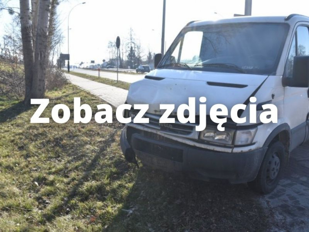 Poranne zderzenie na Wisłostradzie w Tarnobrzegu [zdjęcia]