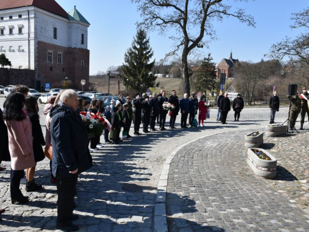 Sandomierz. Uroczystości ku czci ofiar hitlerowskiego terroru [zdjęcia]
