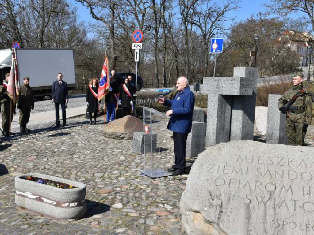 Sandomierz. Uroczystości ku czci ofiar hitlerowskiego terroru [zdjęcia]