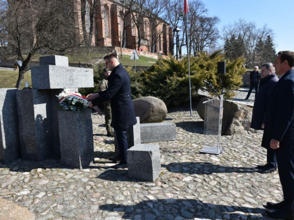 Sandomierz. Uroczystości ku czci ofiar hitlerowskiego terroru [zdjęcia]