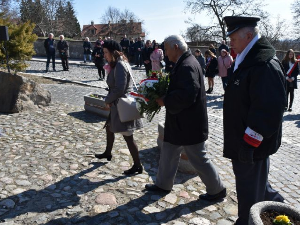 Sandomierz. Uroczystości ku czci ofiar hitlerowskiego terroru [zdjęcia]