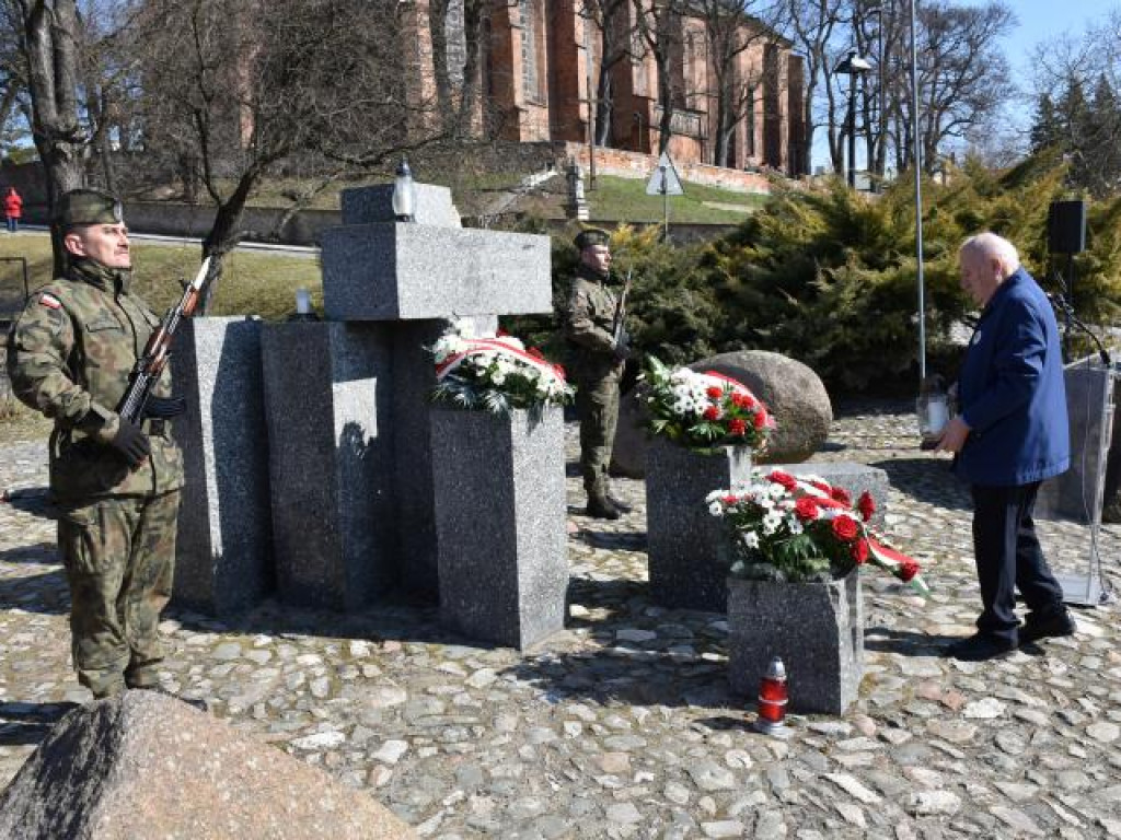 Sandomierz. Uroczystości ku czci ofiar hitlerowskiego terroru [zdjęcia]