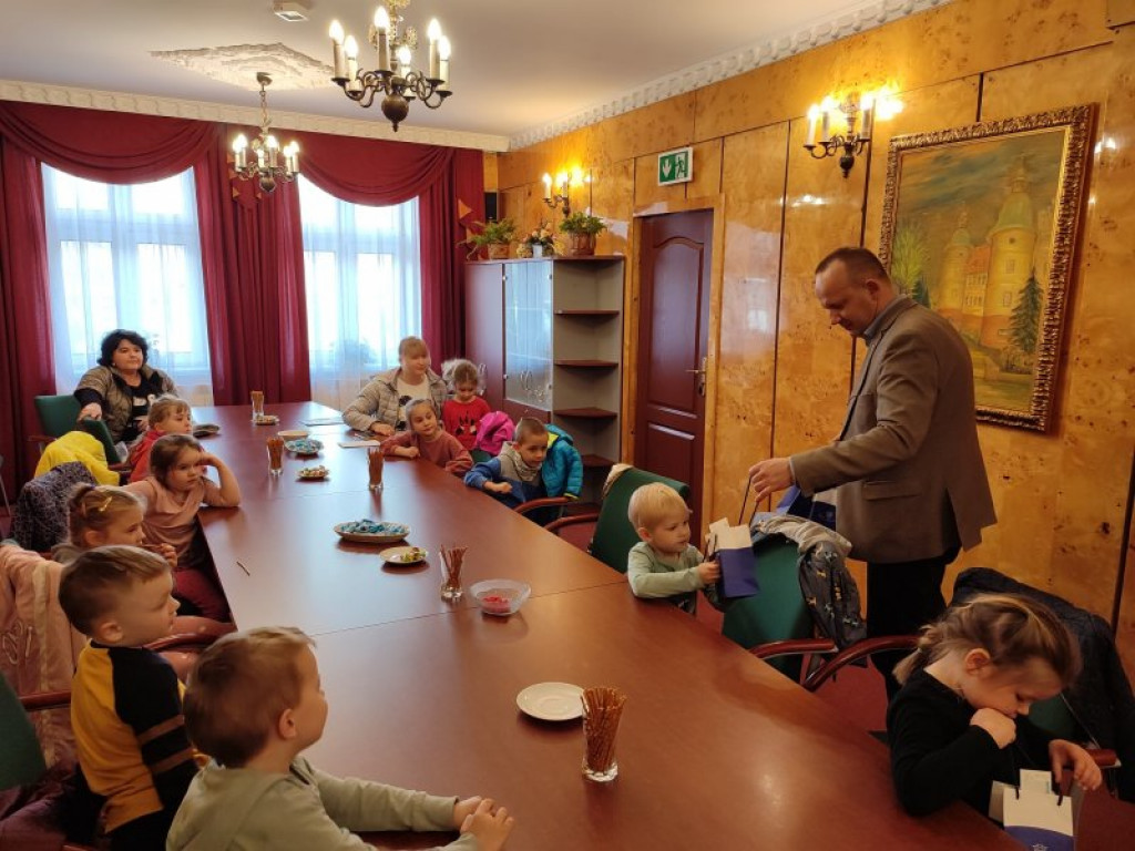 Przedszkolaki u burmistrza Baranowa Sandomierskiego [zdjęcia]