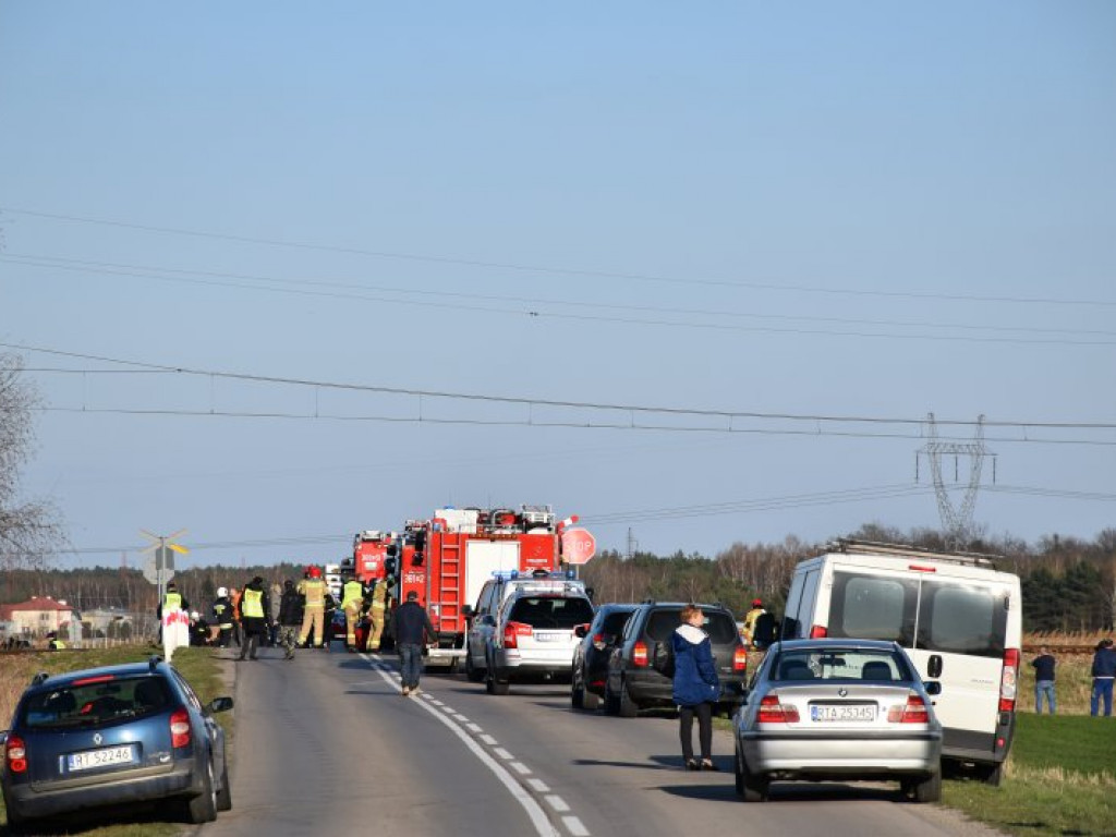 Wypadek na przejeździe kolejowym w Tarnobrzegu [zdjęcia]