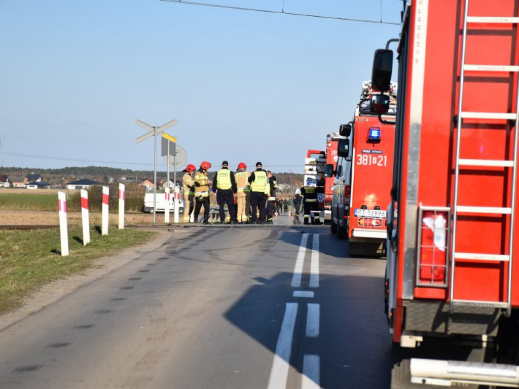 Wypadek na przejeździe kolejowym w Tarnobrzegu [zdjęcia]