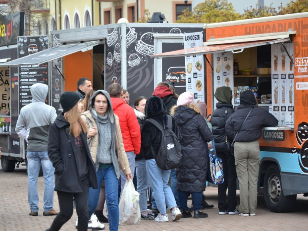 Żarciowozy 2022, czyli zlot foodtrucków w Tarnobrzegu [zdjęcia]