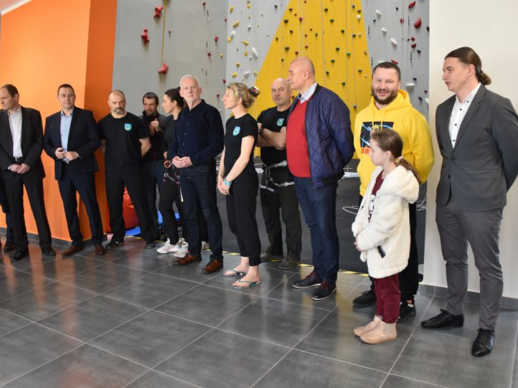 Uroczyste otwarcie ścianki wspinaczkowej w Tarnobrzegu [zdjęcia]