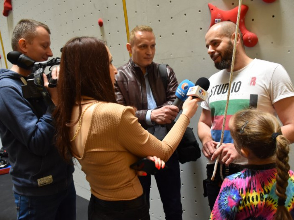 Uroczyste otwarcie ścianki wspinaczkowej w Tarnobrzegu [zdjęcia]