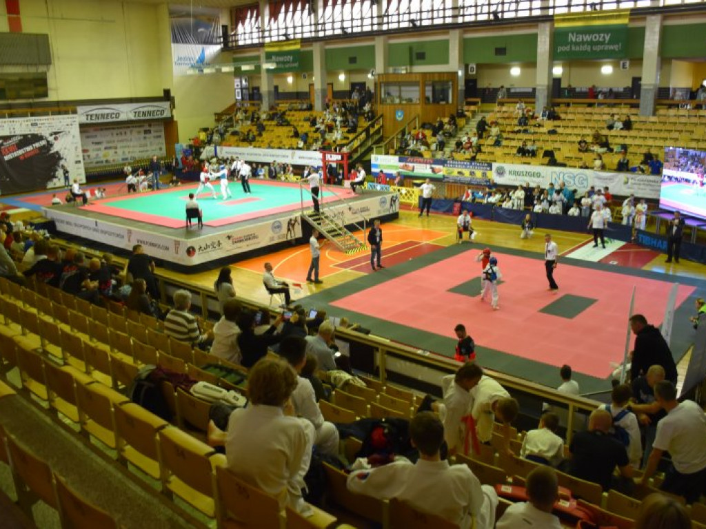 W Tarnobrzegu trwają Mistrzostwa Polski Oyama PFK w kumite [zdjęcia]