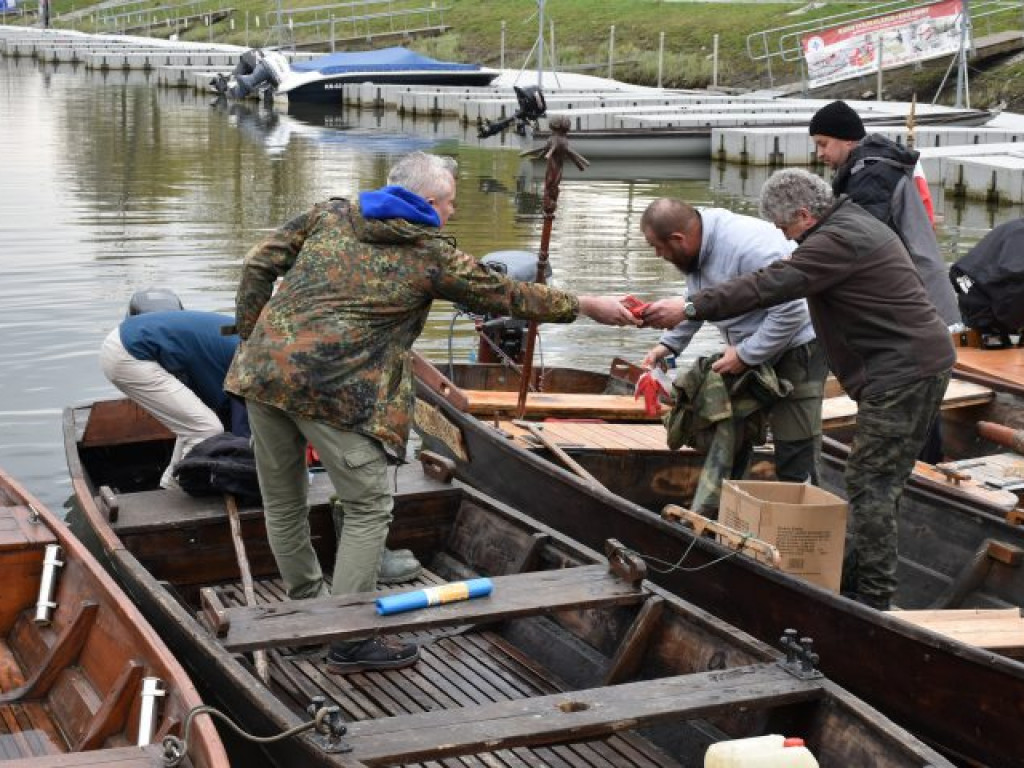 Trwają wiosenne porządki na Wiśle i Sanie [zdjęcia]