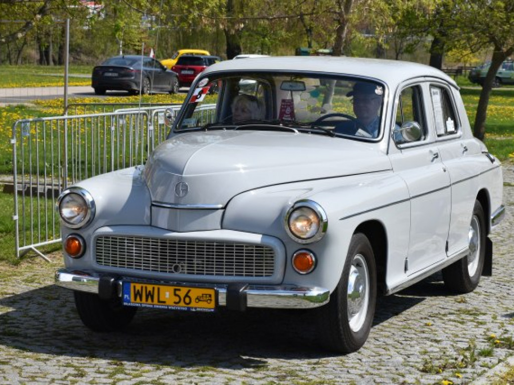 Motoryzacyjne perełki na nadwiślańskim bulwarze [zdjęcia]