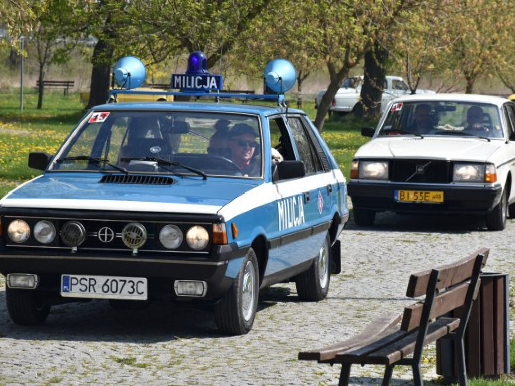 Motoryzacyjne perełki na nadwiślańskim bulwarze [zdjęcia]