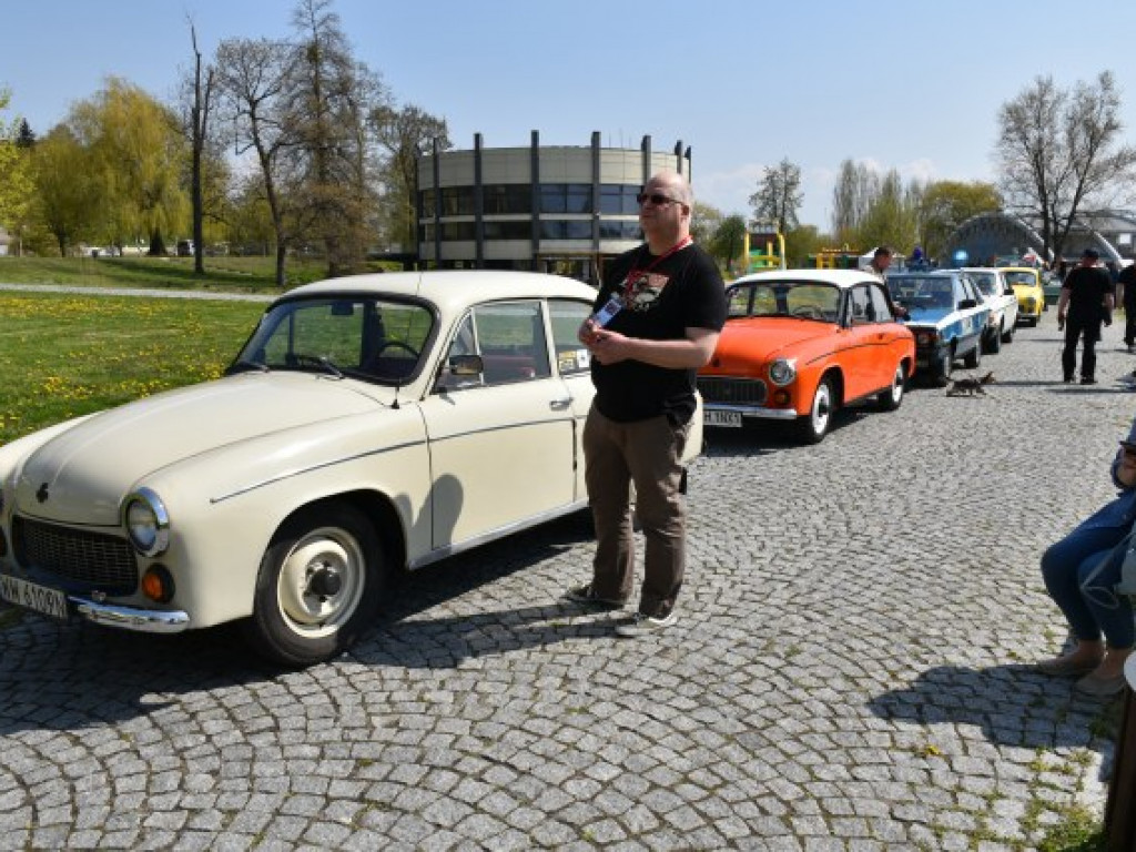 Motoryzacyjne perełki na nadwiślańskim bulwarze [zdjęcia]