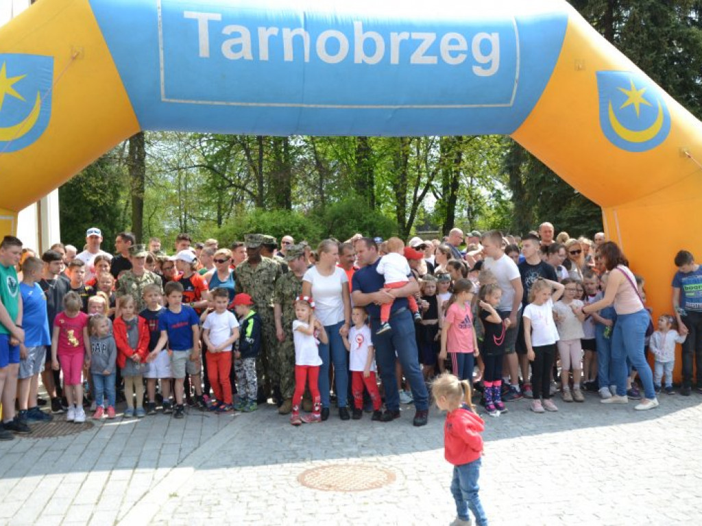 Pobiegli w parku dzikowskim razem z amerykańskim wojskiem [zdjęcia]