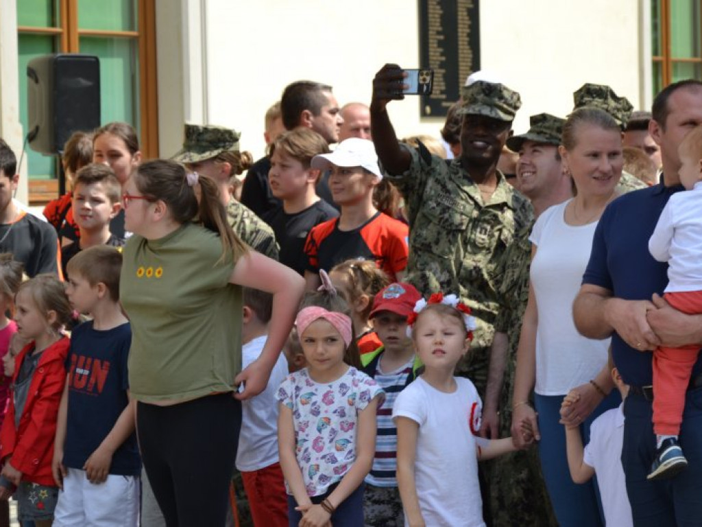 Pobiegli w parku dzikowskim razem z amerykańskim wojskiem [zdjęcia]