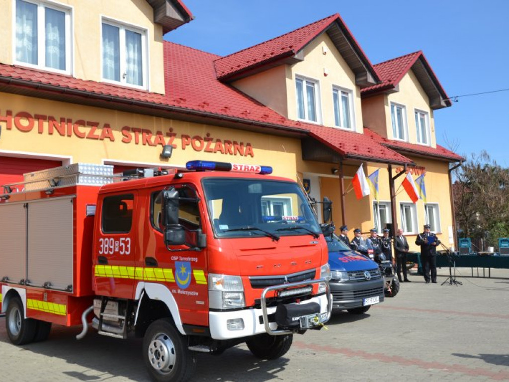 Sprzęt dla tarnobrzeskich strażaków w Dzień Strażaka [zdjęcia]
