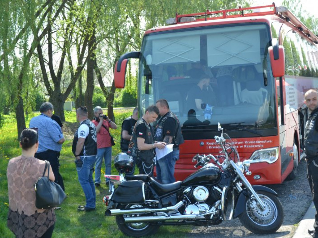 W Baranowie Sandomierskim polała się krew. W roli głównej wystąpili motocykliści [zdjęcia]