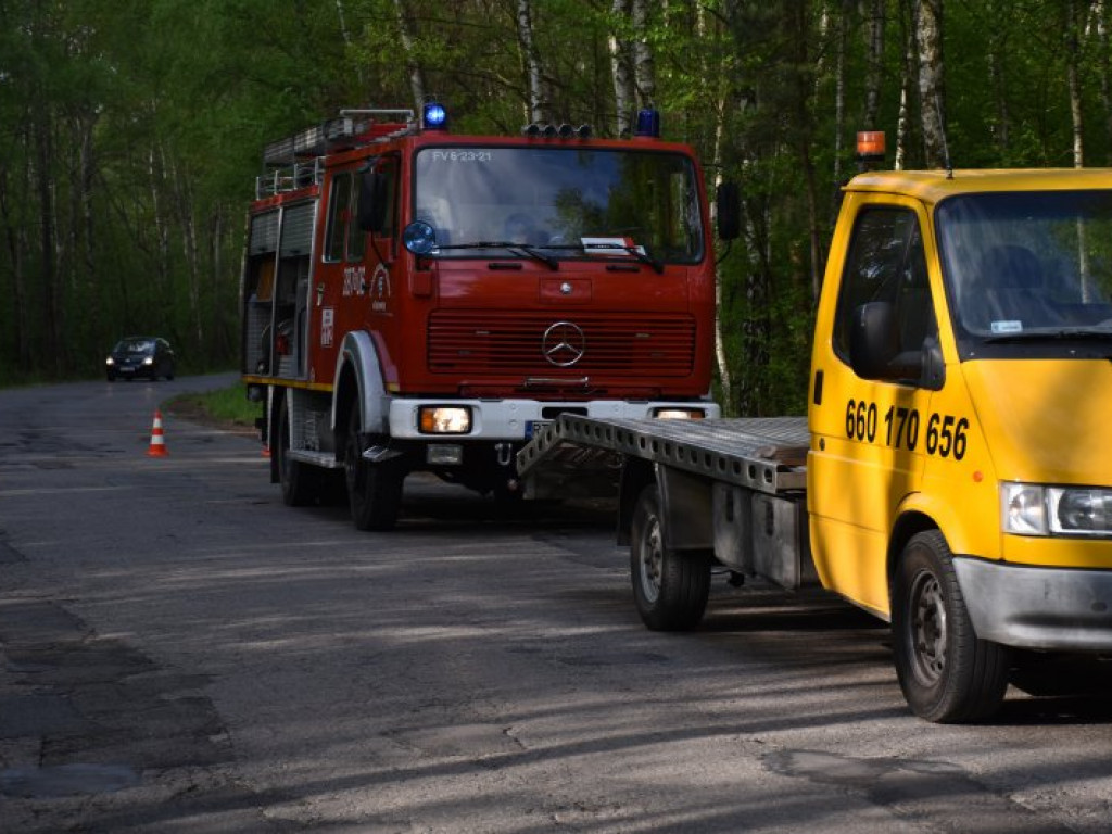 Groźny wypadek na drodze Dąbrowica - Chmielów [zdjęcia]