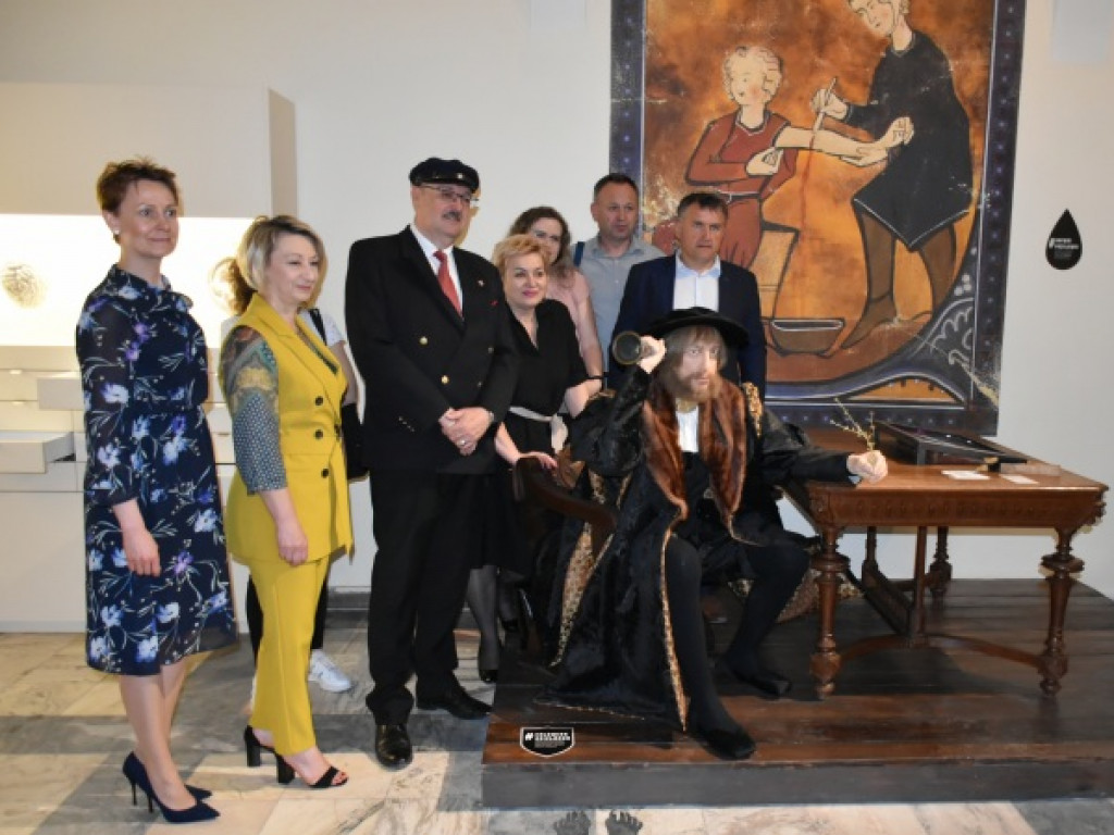 Akademia Ziołowa Marcina z Urzędowa oficjalnie otwarta. Zwiedzający byli oczarowani [zdjęcia]