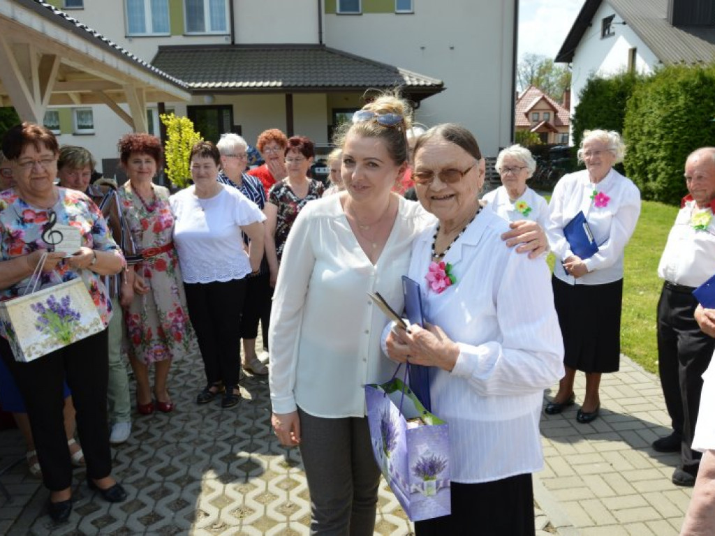 Majówka u seniorów w Maziarni k. Bojanowa [zdjęcia]