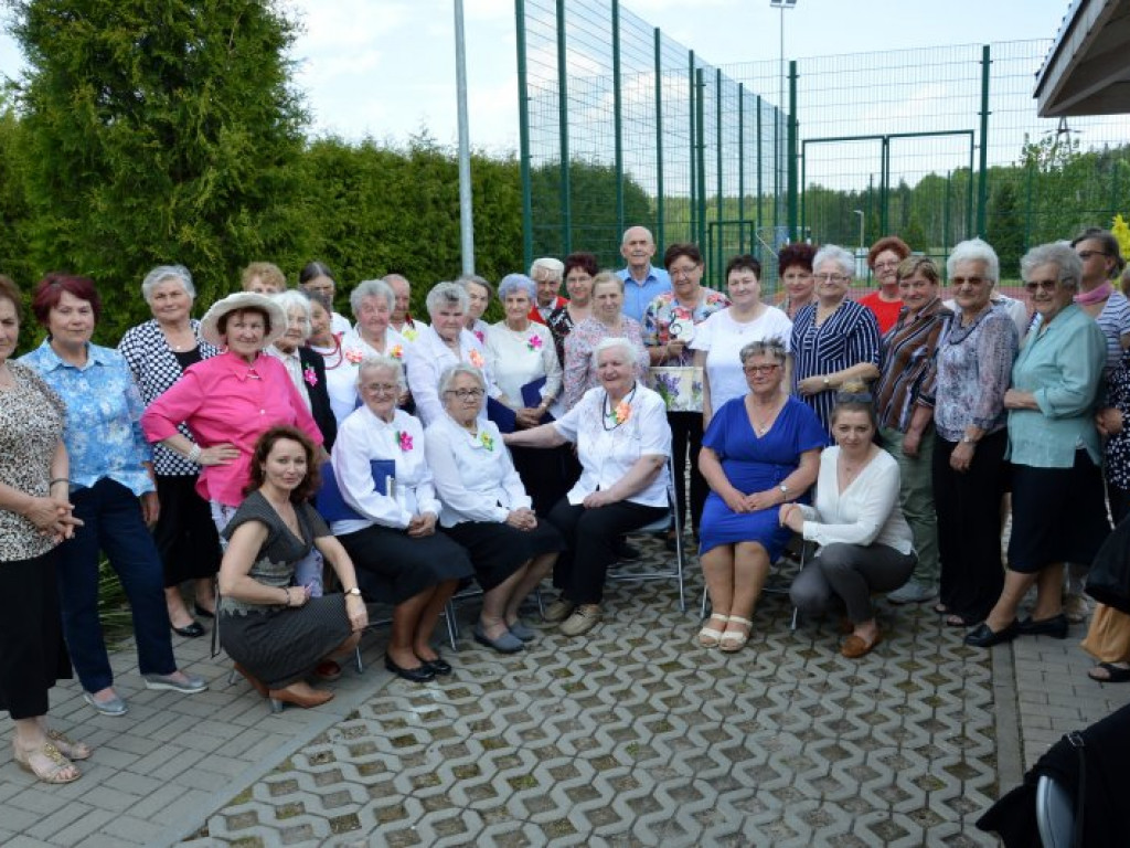 Majówka u seniorów w Maziarni k. Bojanowa [zdjęcia]