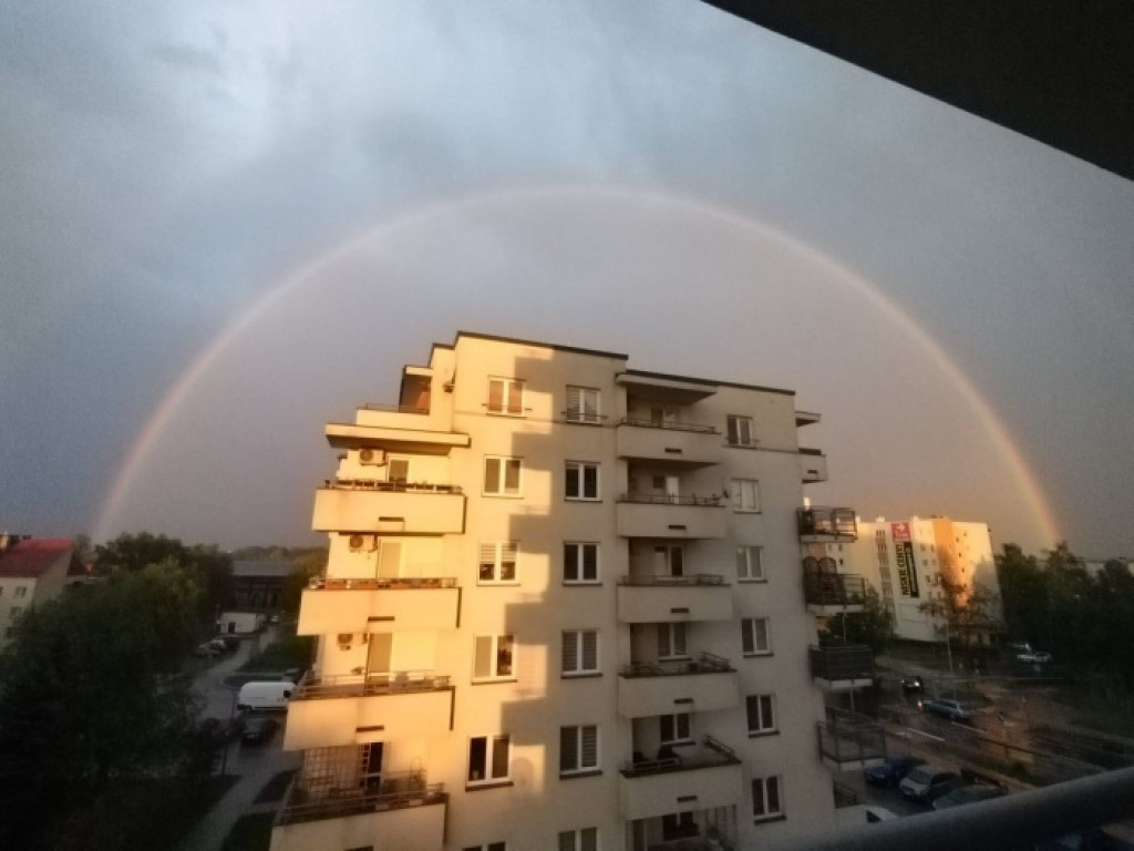 Tęcza nad Tarnobrzegiem. Zdjęcia naszych Czytelników [zdjęcia]