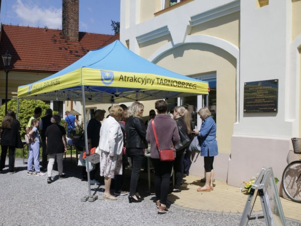 Duże zainteresowanie kwiatowymianą w Tarnobrzegu [zdjęcia]