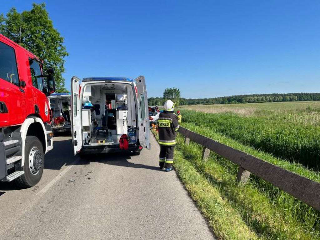 Poważny wypadek na drodze Stale - Alfredówka. Na miejsce leci helikopter LPR [zdjęcia]