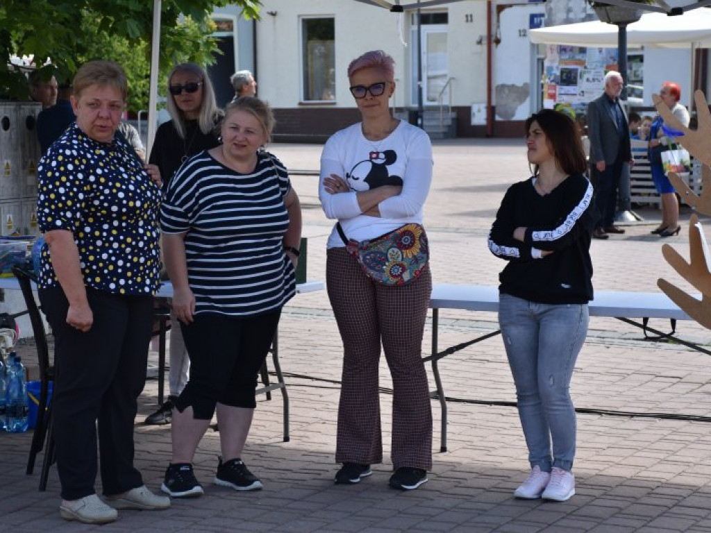 Trwa Eko-Dzień Dziecka na pl. Bartosza Głowackiego w Tarnobrzegu [zdjęcia]