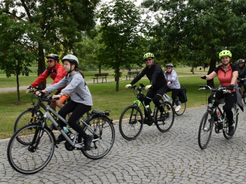 Rajd Papieski z biskupem na czele. Uczestnicy jadą z Sandomierza do Stanów Bojanowskich [zdjęcia]