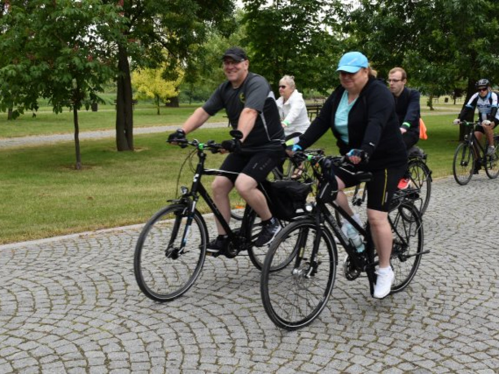 Rajd Papieski z biskupem na czele. Uczestnicy jadą z Sandomierza do Stanów Bojanowskich [zdjęcia]