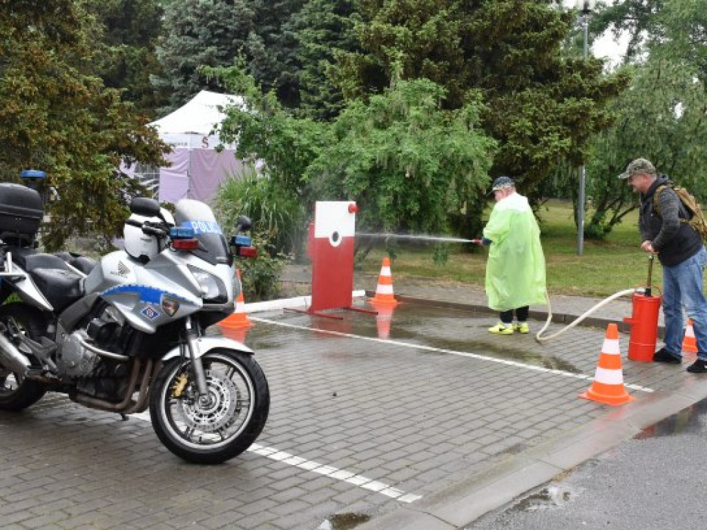 Nowy plac zabaw i inne atrakcje w prezencie dla najmłodszych sandomierzan [zdjęcia]