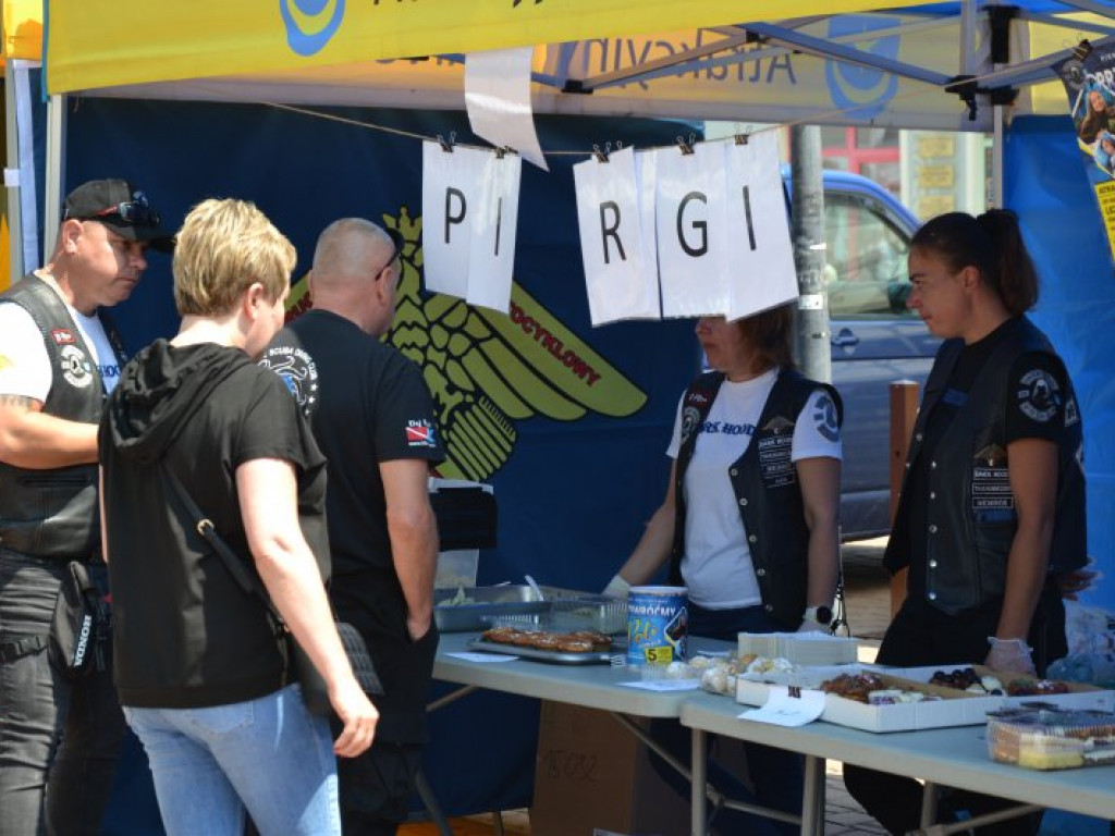 Charytatywny piknik w centrum Tarnobrzega [zdjęcia]