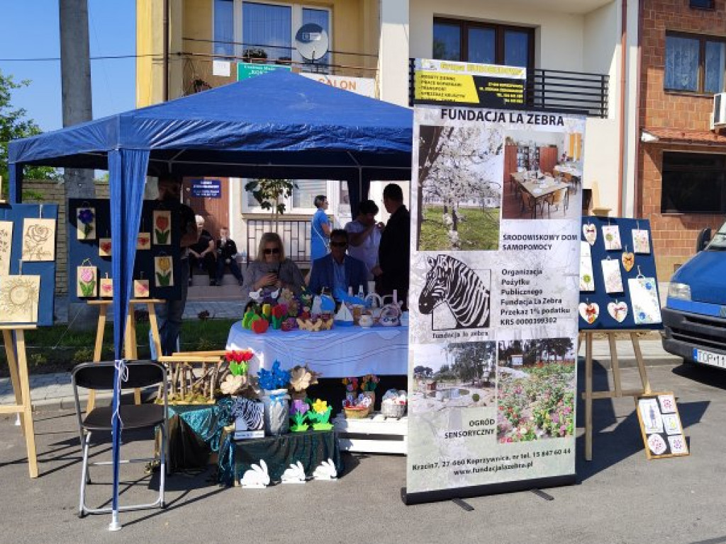 Rynek w Koprzywnicy uroczyście otwarty [zdjęcia]