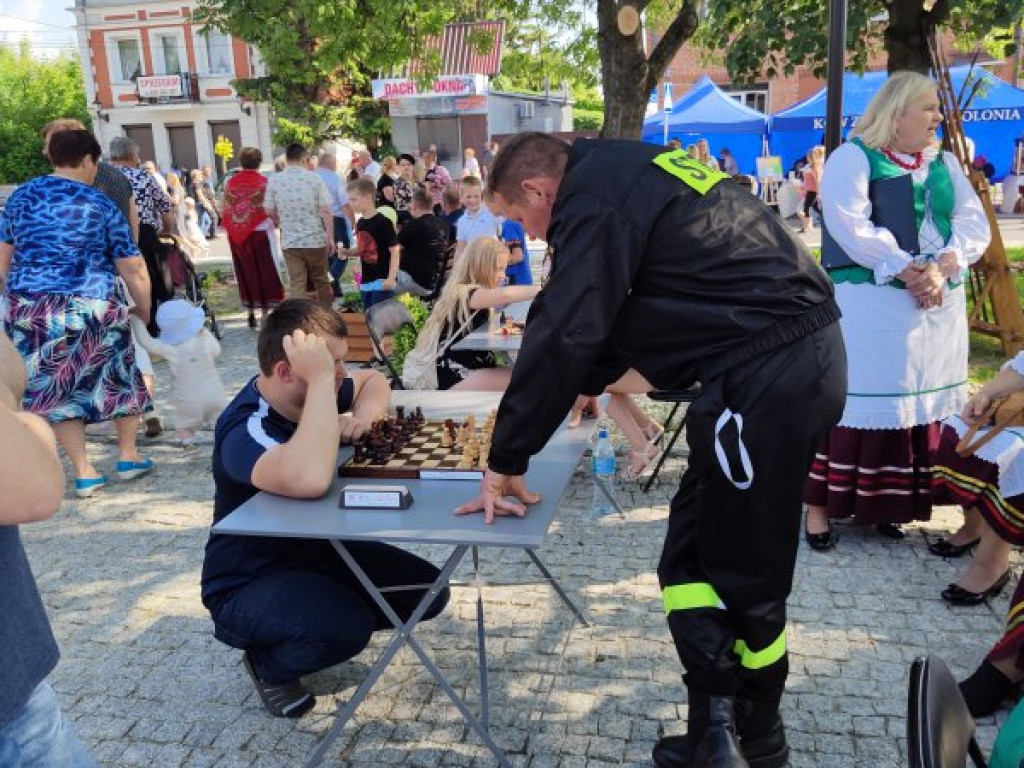 Rynek w Koprzywnicy uroczyście otwarty [zdjęcia]
