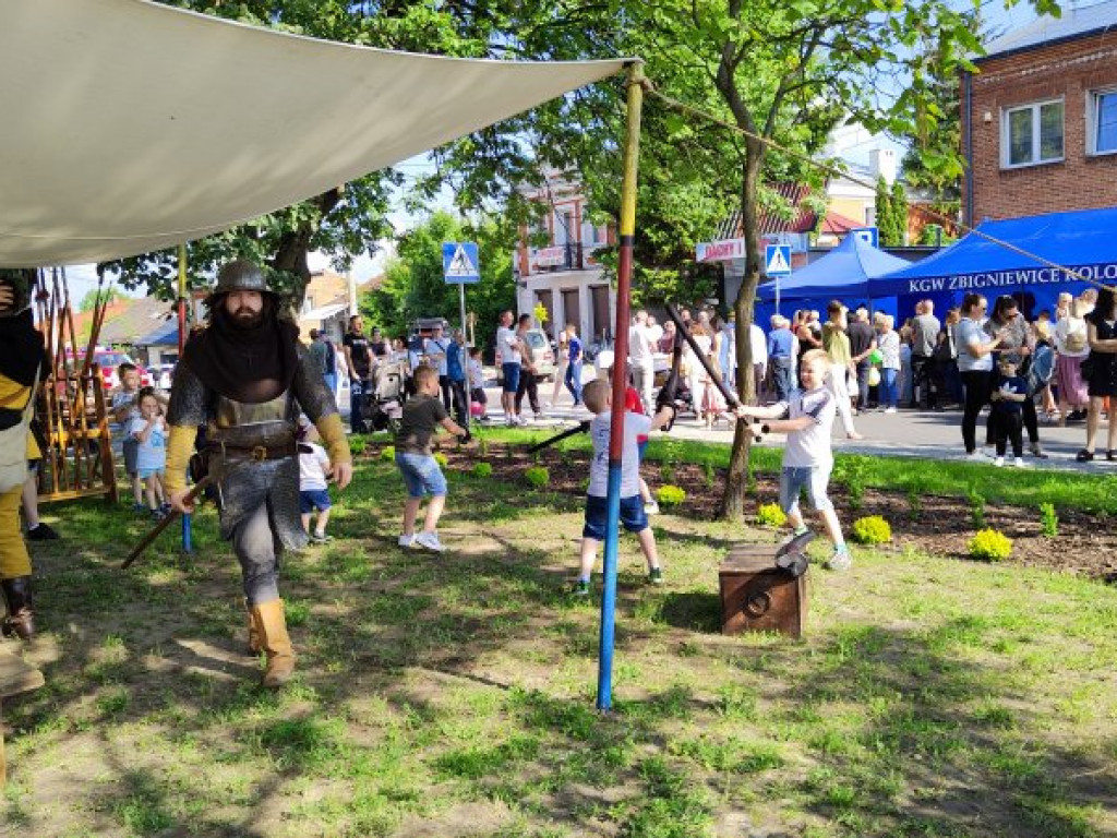 Rynek w Koprzywnicy uroczyście otwarty [zdjęcia]