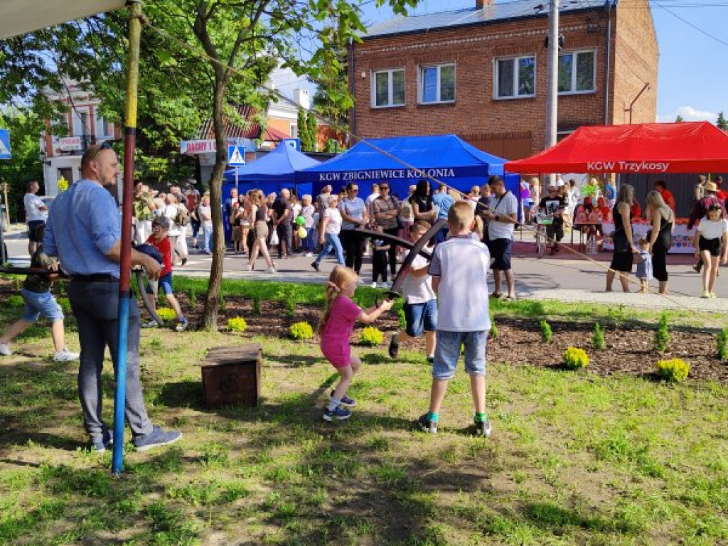 Rynek w Koprzywnicy uroczyście otwarty [zdjęcia]