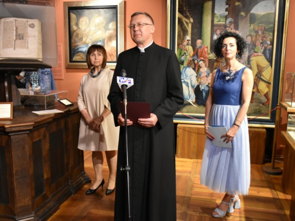 Urzekające obrazy Lucyny Gozdek w Muzeum Diecezjalnym w Sandomierzu [zdjęcia]