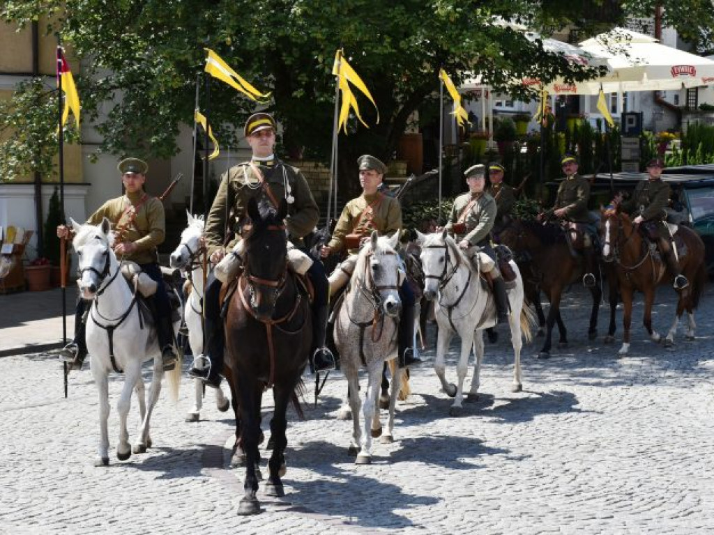 Sandomierzanie upamiętnili 14 Pułk Ułanów Jazłowieckich [zdjęcia]
