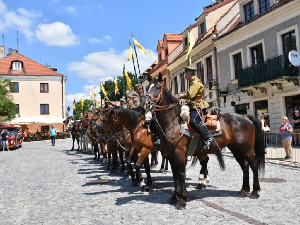 Sandomierzanie upamiętnili 14 Pułk Ułanów Jazłowieckich [zdjęcia]