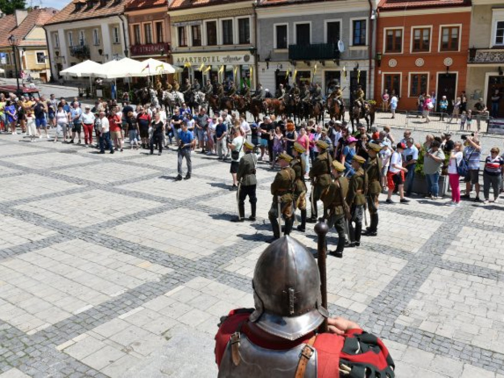 Sandomierzanie upamiętnili 14 Pułk Ułanów Jazłowieckich [zdjęcia]