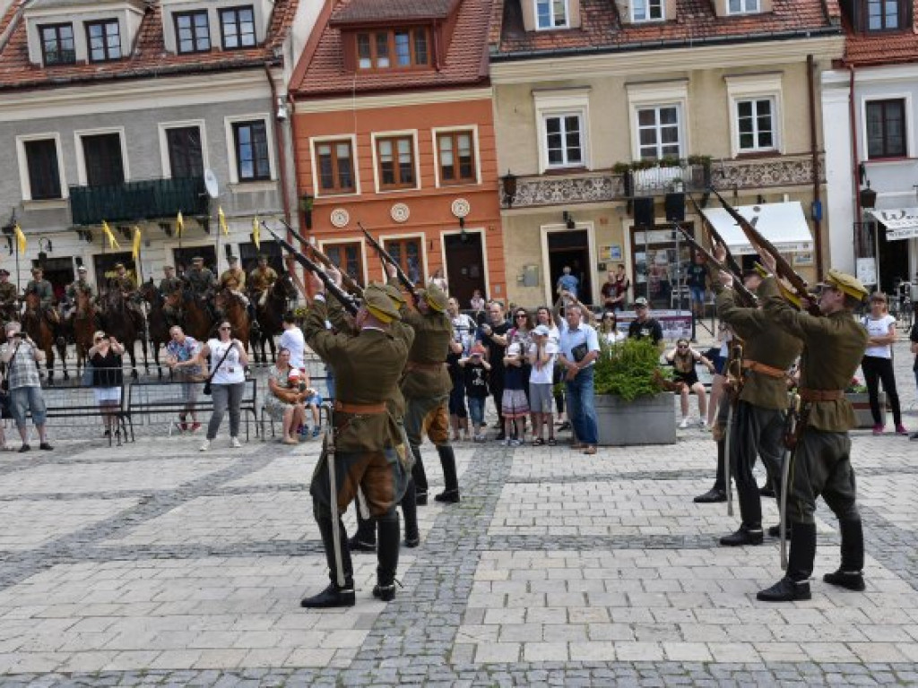 Sandomierzanie upamiętnili 14 Pułk Ułanów Jazłowieckich [zdjęcia]