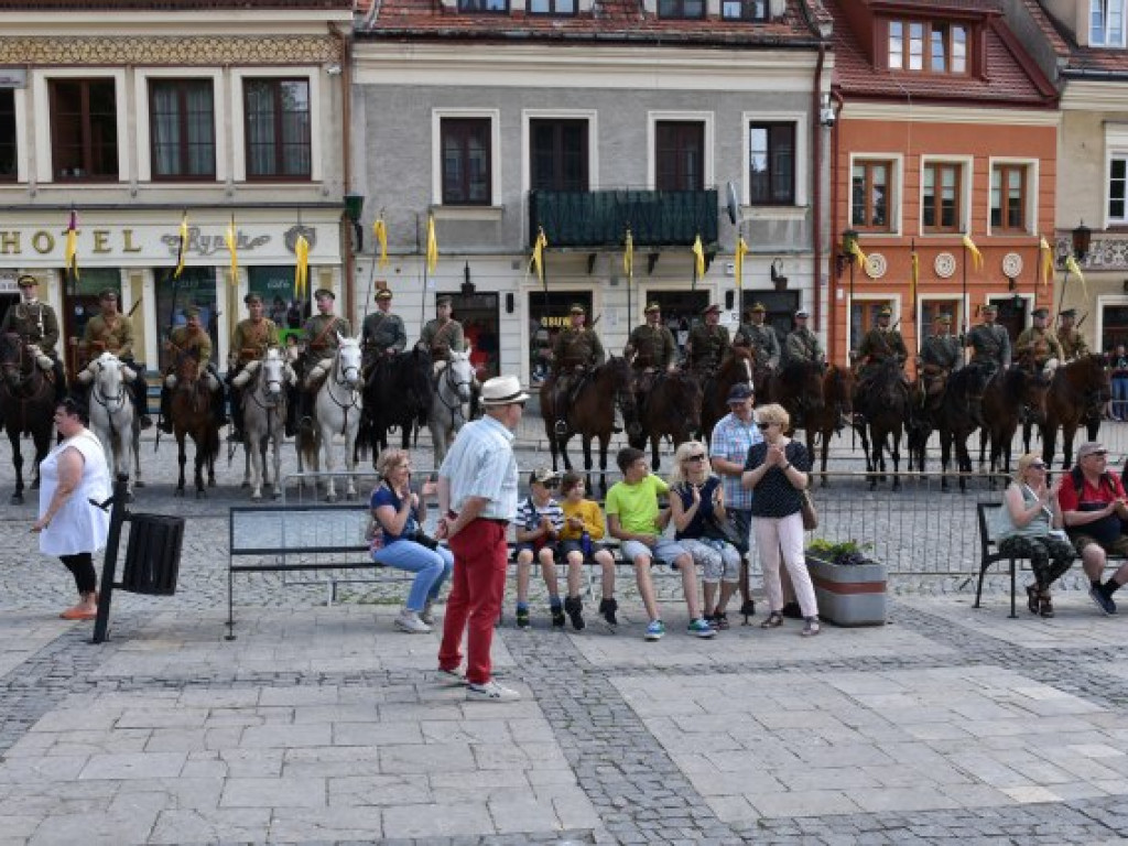 Sandomierzanie upamiętnili 14 Pułk Ułanów Jazłowieckich [zdjęcia]