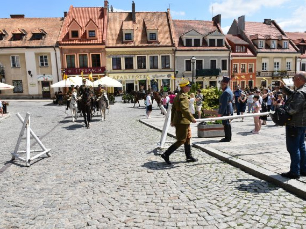 Sandomierzanie upamiętnili 14 Pułk Ułanów Jazłowieckich [zdjęcia]