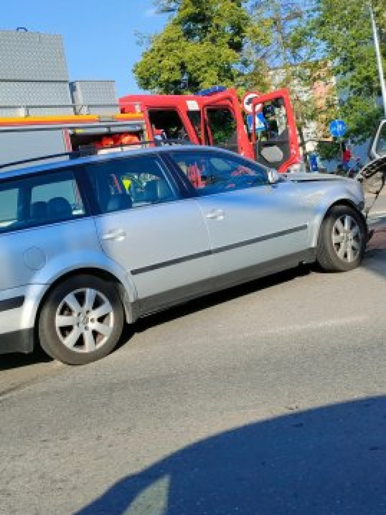 Wypadek w Tarnobrzegu. Są ranni [zdjęcia]