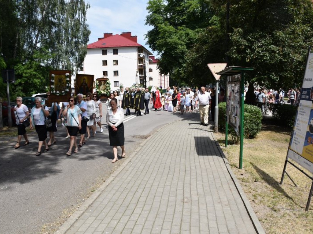 Procesja Bożego Ciała w Nowej Dębie [zdjęcia]
