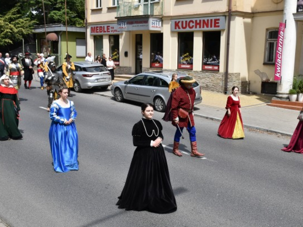 Tłumy sandomierzan na procesji Bożego Ciała [zdjęcia]