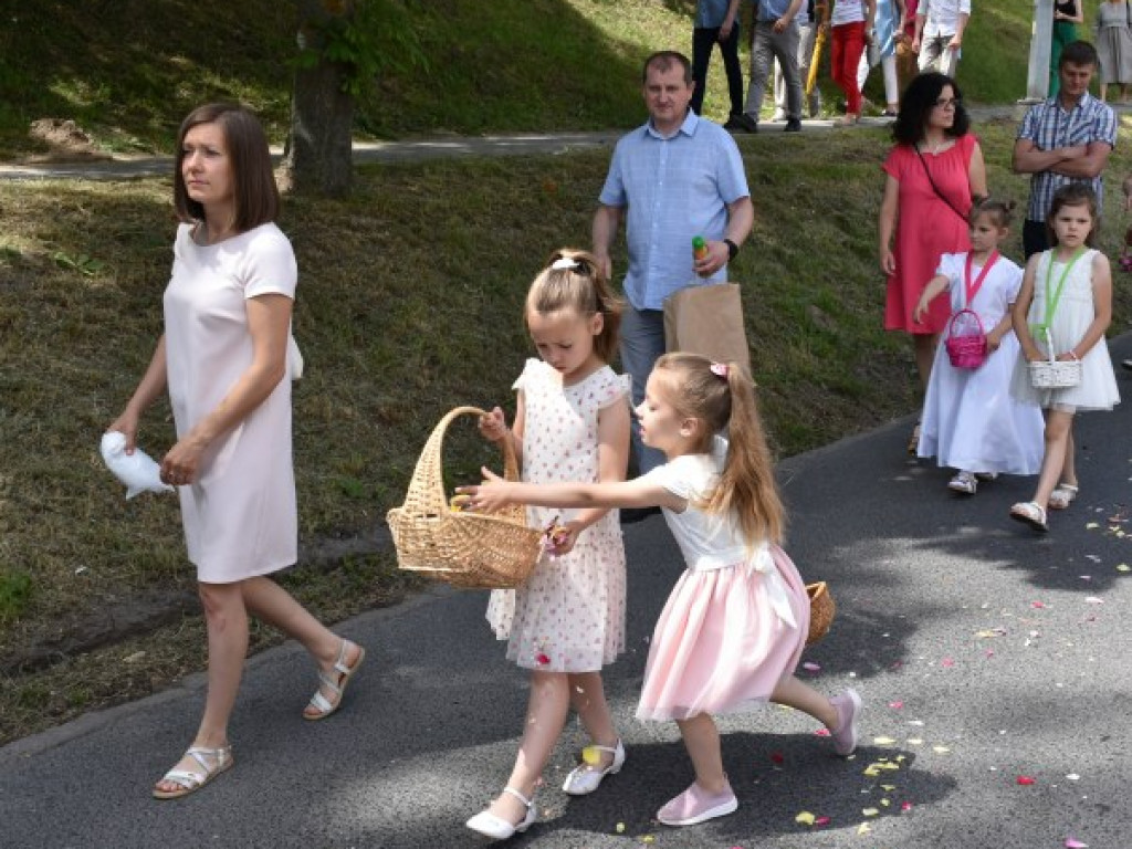Tłumy sandomierzan na procesji Bożego Ciała [zdjęcia]