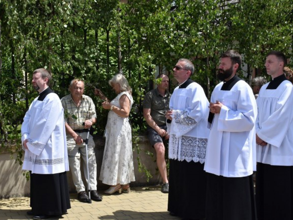 Tłumy sandomierzan na procesji Bożego Ciała [zdjęcia]