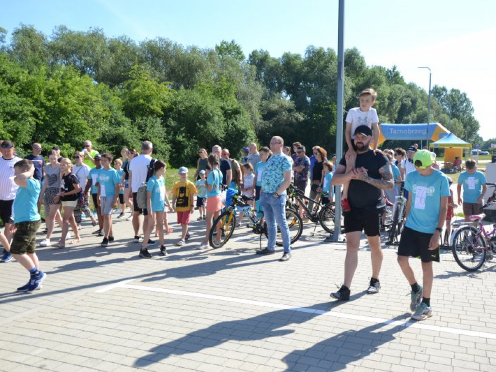 Mali twardziele rywalizowali w triathlonie nad Jeziorem Tarnobrzeskim [zdjęcia]